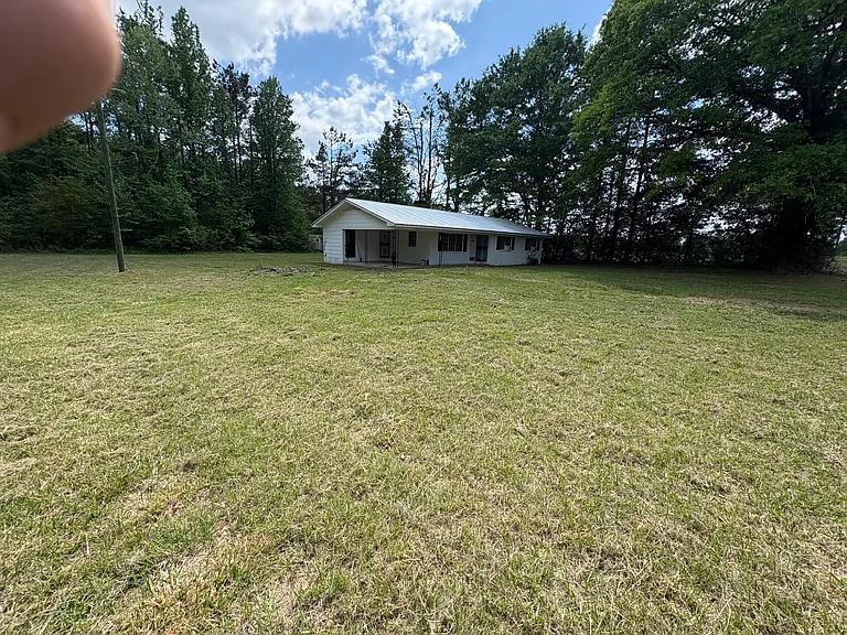 1667 Highway 404 — Photo 23