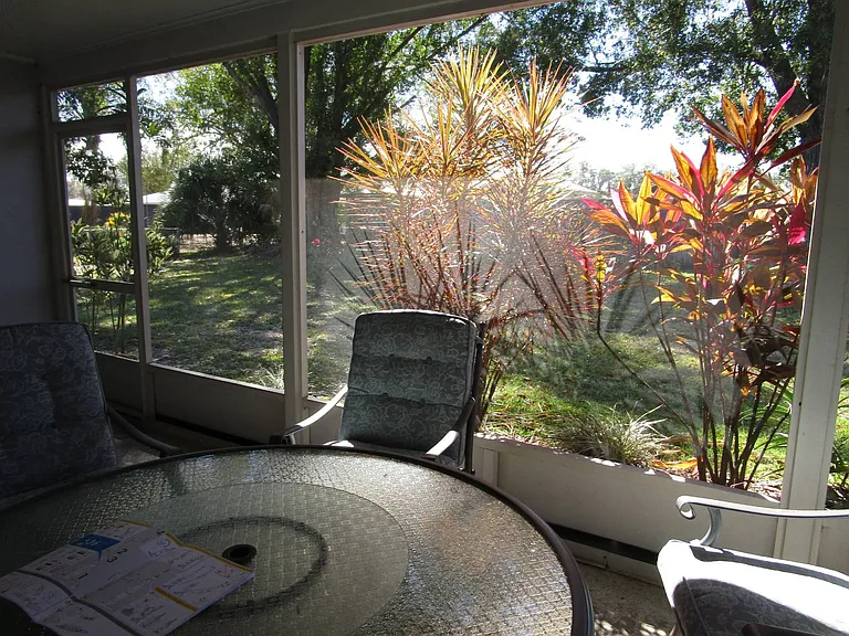 2641 Greenacre Dr — Photo 9