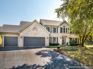 1504 Gardenside Ct, Naperville, IL 60540