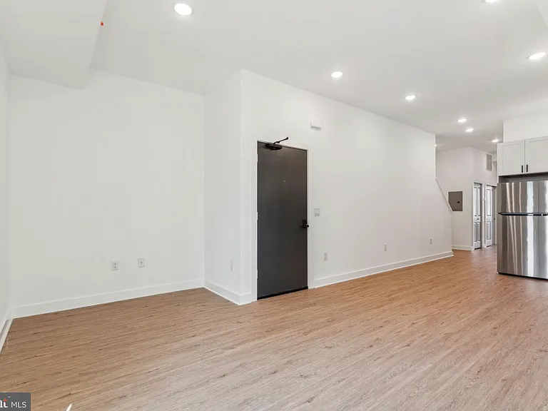 1028 W Dauphin St #3 — Photo 3