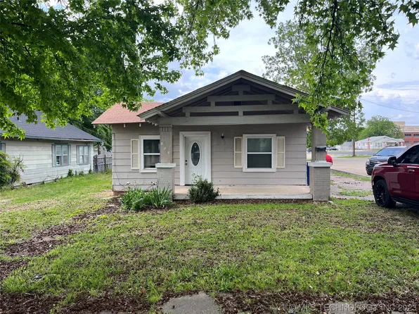 808 E 13th St, Ada, OK 74820