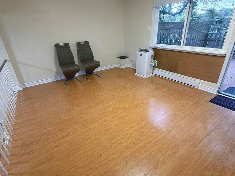 57 Godstone Rd #114 — Photo 4