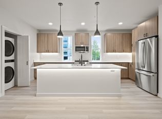 7044 SW Gonzaga St #301, Portland, OR 97223