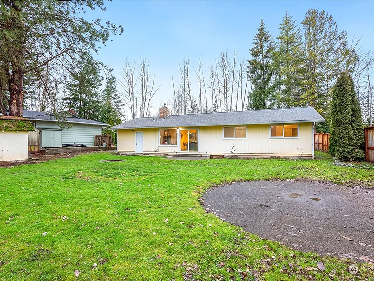 475 Barnes Rd — Photo 15