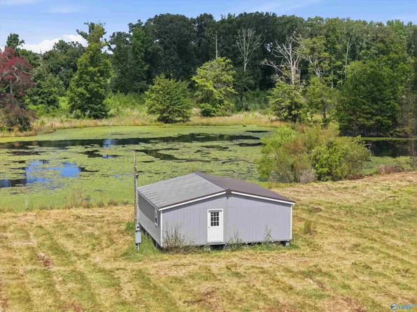 4535 Winchester Rd, New Market, AL 35761