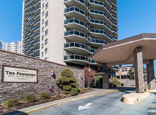 2077 Center Ave #7G, Fort Lee, NJ 07024