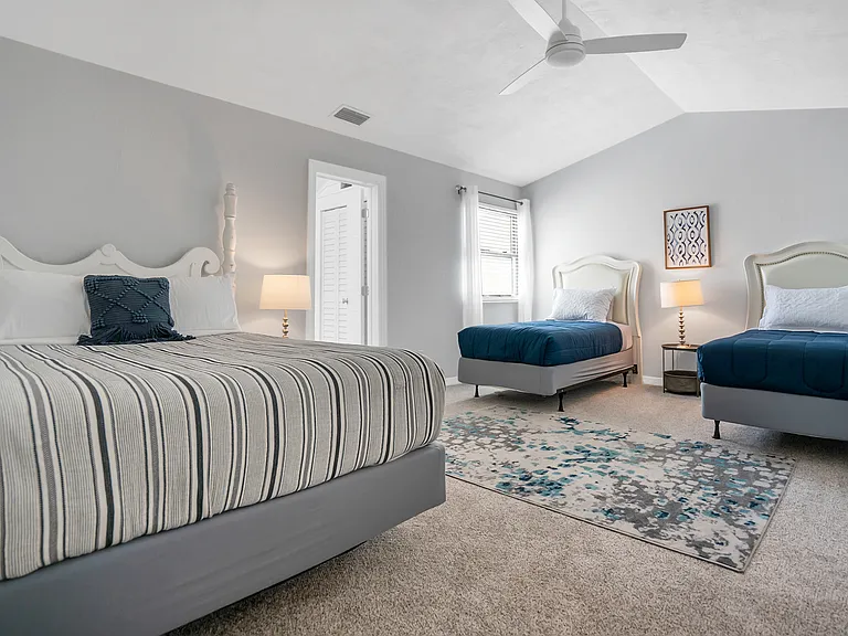 2803 Seagate Ln N — Photo 23