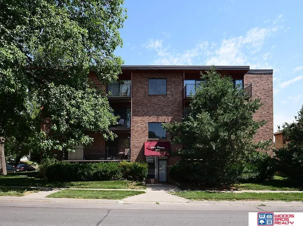 2400 A St APT 15, Lincoln, NE 68502