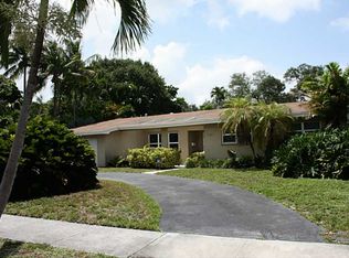 2101 NE 197th Ter, Miami, FL 33179