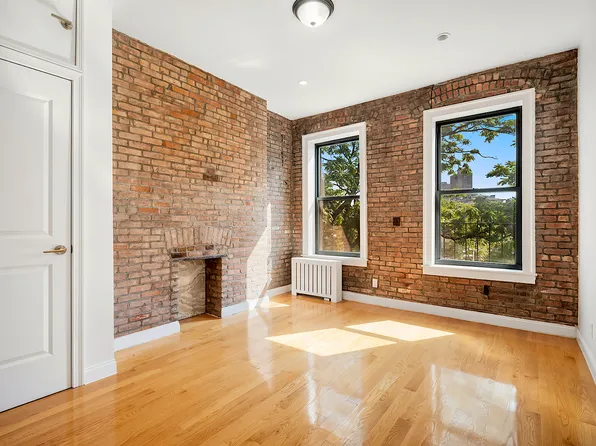 30 Cornelia Street image 1 of 7