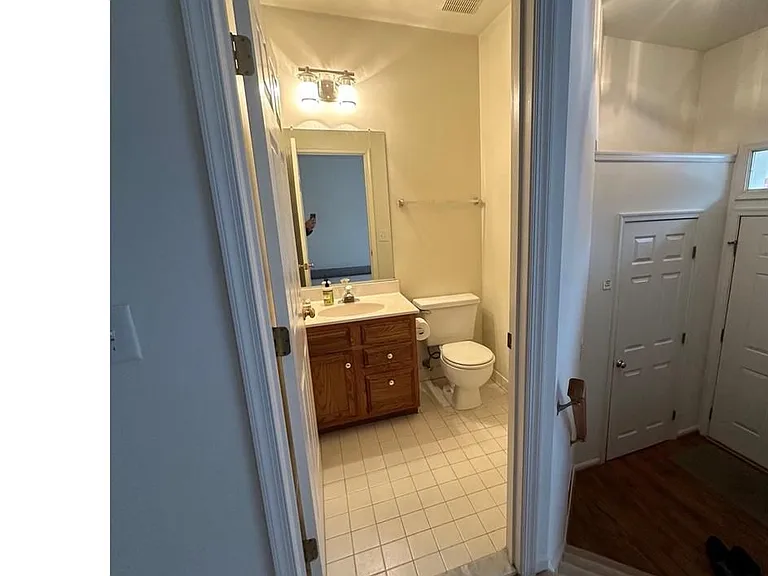 1414 Park Garden Ln — Photo 6