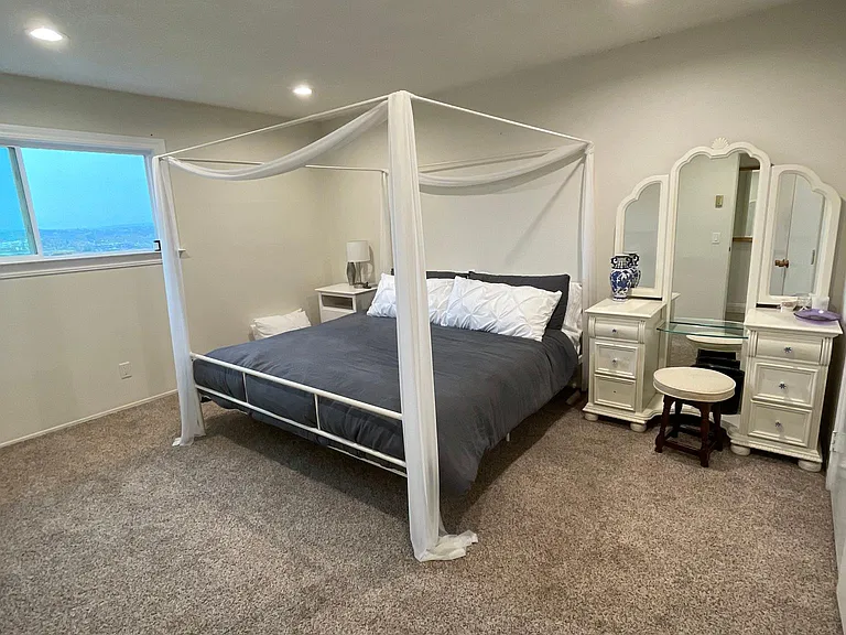 E Solana Cir — Photo 9