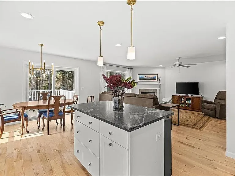 51 Blacksmith Dr — Photo 28