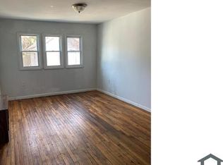 432 Beach 48th St #1, Far Rockaway, NY 11691