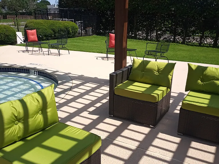 2045 Knights Ct — Photo 17