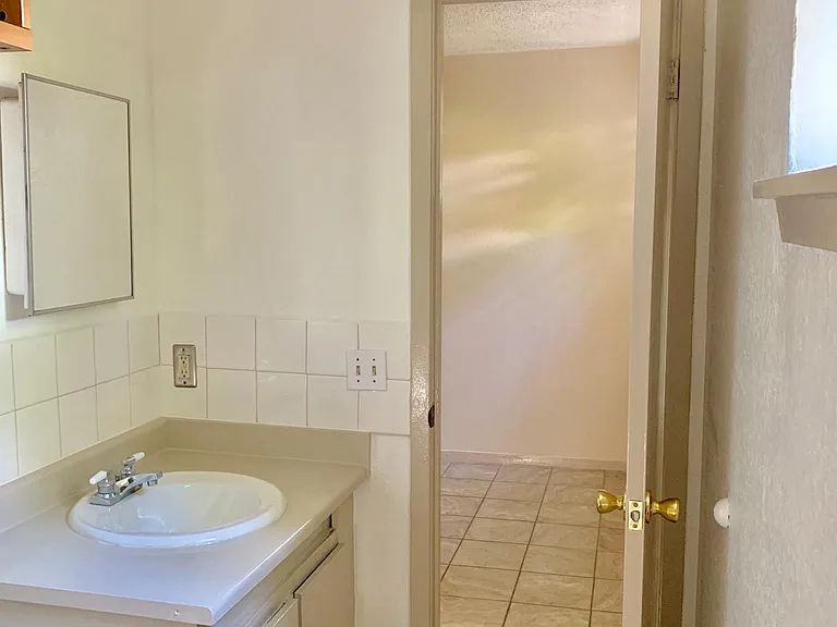 607 Barbe St #4 — Photo 13