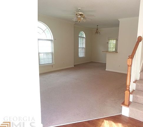 3rd image of 623 Beacham Ln
