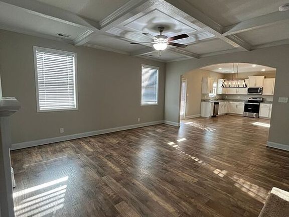 4th image of 1276 Black Oak Cir