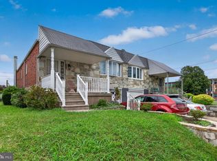 9731 Hoff St, Philadelphia, PA 19115