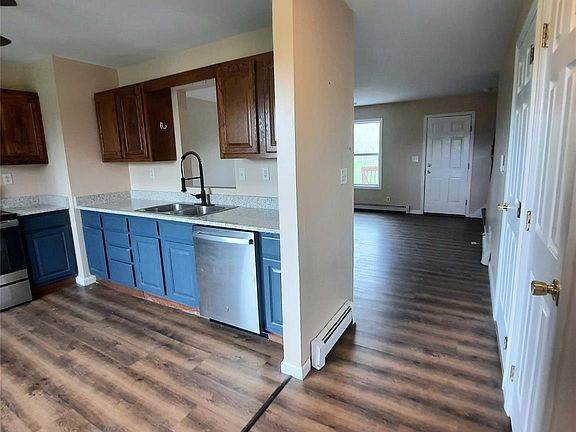 4th image of 131 Ridgebury Rd #133