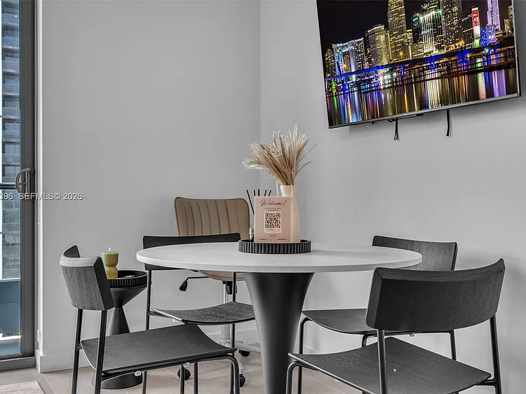 121 NE 5th St #2107 — Photo 3