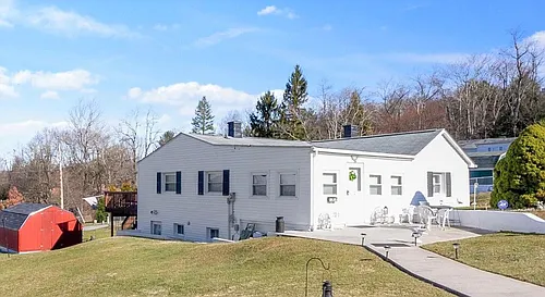 723 Lee St Photo 1