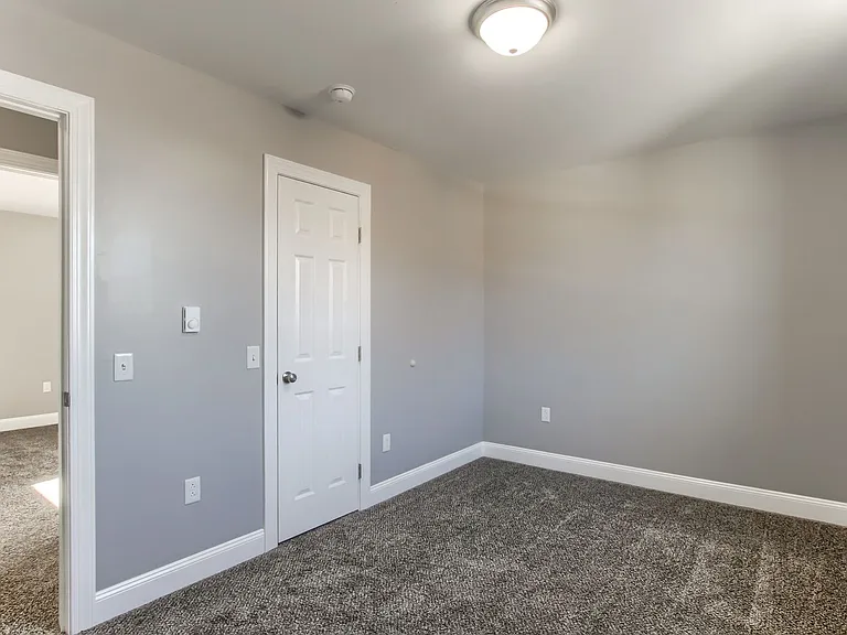 1800 Lehman St — Photo 56
