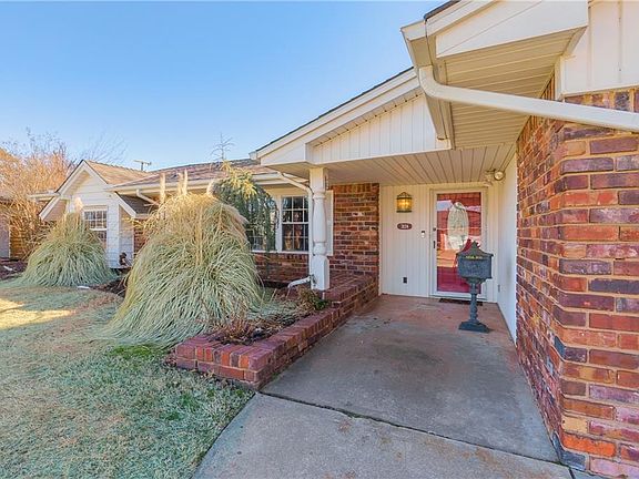 3rd image of 3124 Berkshire Way