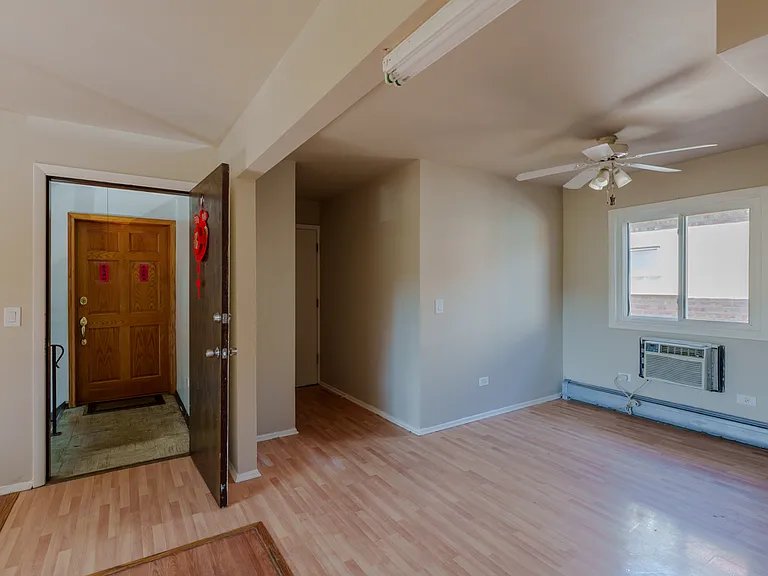 269 W 25th Pl #2S — Photo 33