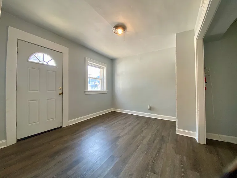 Rock Crest — Photo 18