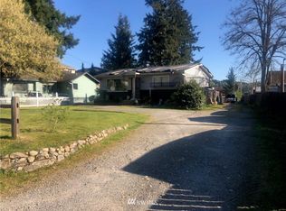 7005 NE 182nd St, Kenmore, WA 98028