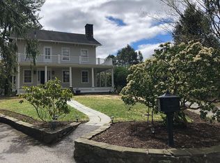 122 W Main St, Mount Kisco, NY 10549