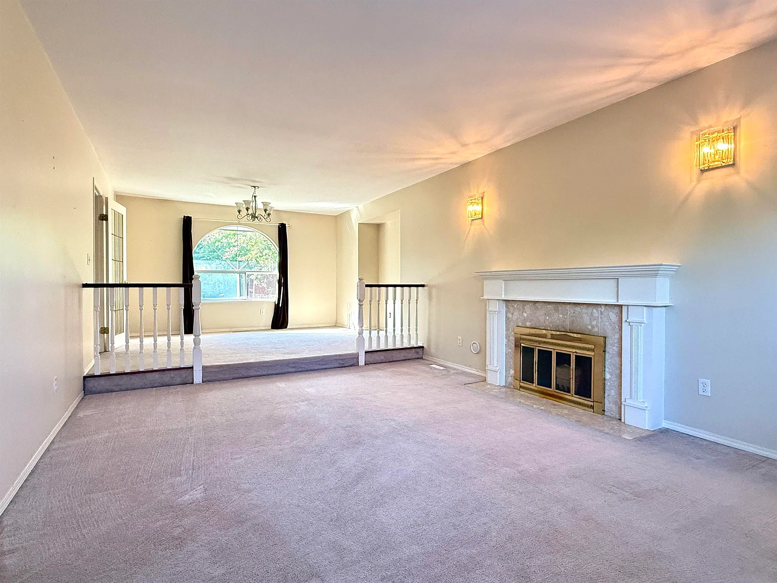 4 bed, 2349 sqft, $4,000 — Photo 4