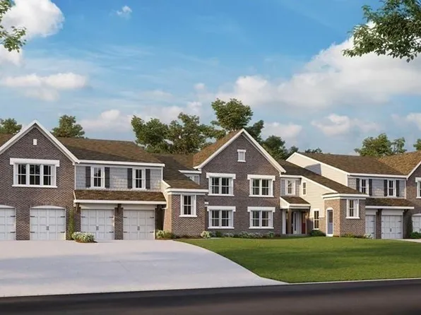 2736 Amberwood Ln, Dayton, OH