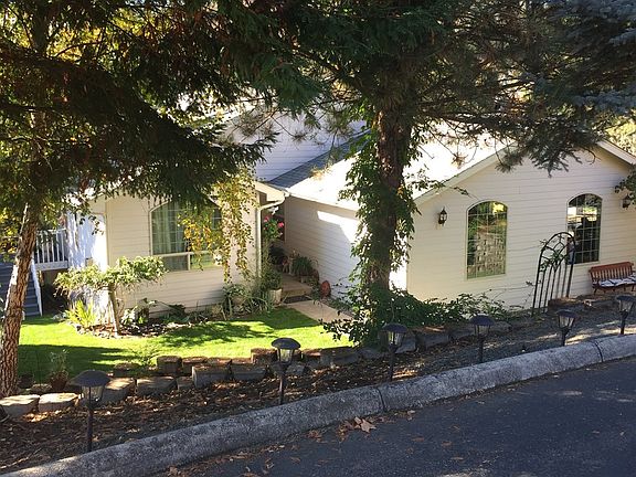 2nd image of 1376 Cedar Ridge Ct