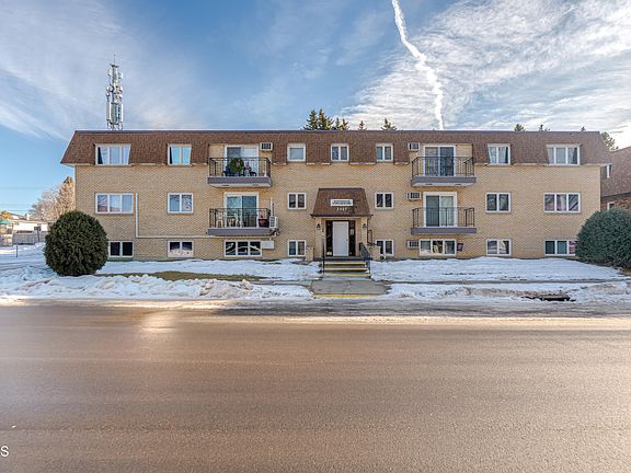 2nd image of 2027 N Kavaney Dr APT 1
