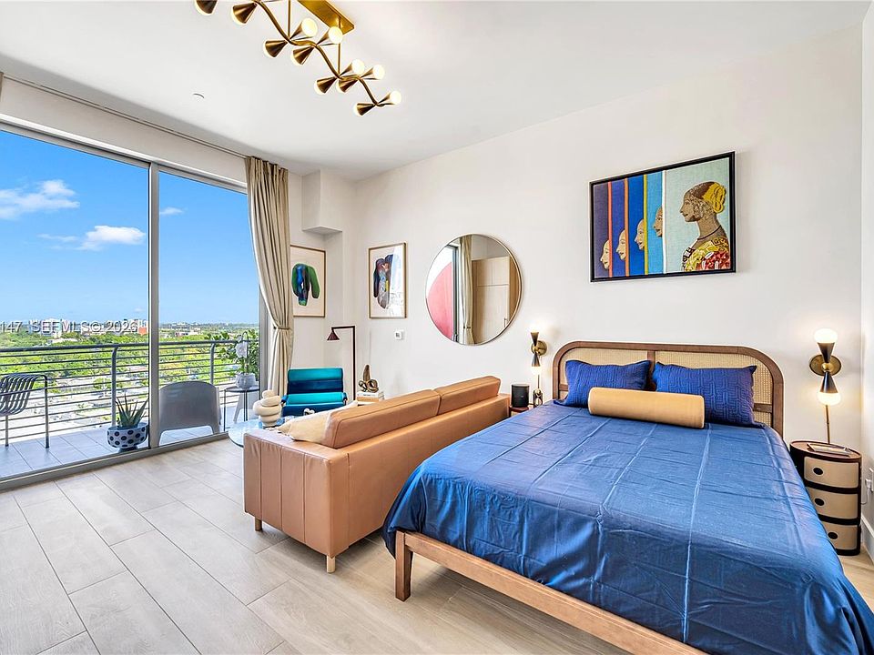 1st image of 90 NE 32nd #Penthouse 20