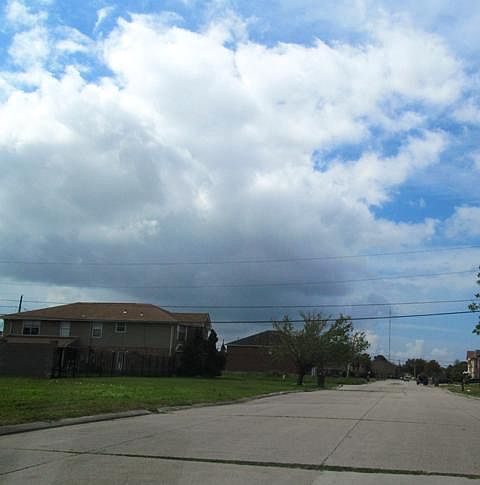 2nd image of 3105 Indiana St
