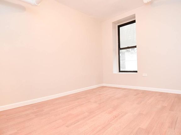 2nd image of 304 W 147th St Ofc B