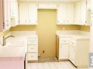 2805 E 3rd St APT 4, Long Beach, CA 90814