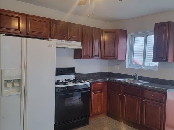 76 Radford St #1