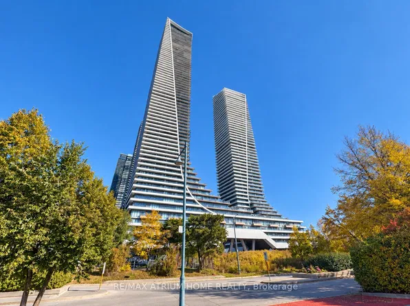 30 Shore Breeze Dr #236, Toronto, ON M8V 0J1