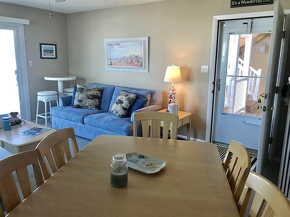 2nd image of 34 35th St APT 1W