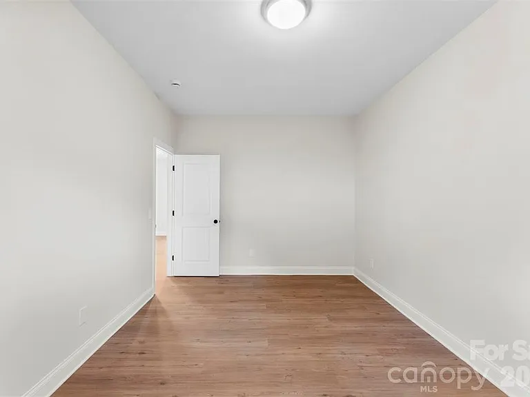1558 7th Avenue Dr SW — Photo 30
