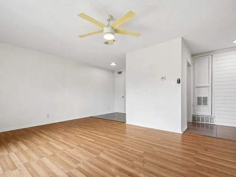 2301 Mission Hill Dr — Photo 7