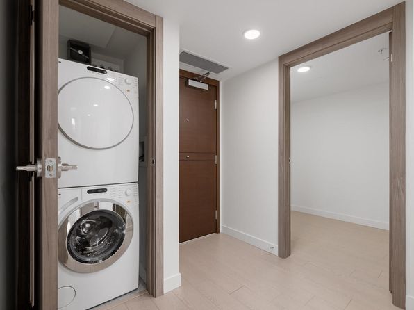 2 bedroom rental in Vancouver — photo 12