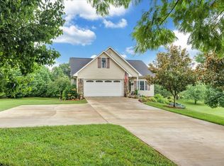 17 Dudley Creek Rd, Hardy, VA 24101