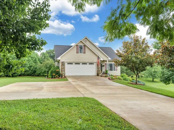 17 Dudley Creek Rd, Hardy, VA 24101