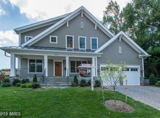 5252 25th Rd N, Arlington, VA 22207