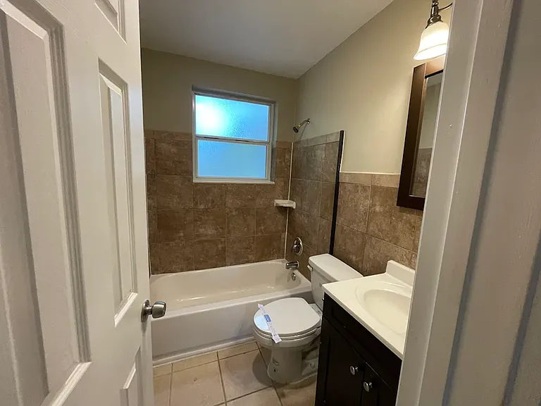 108 Glen Ridge Ave — Photo 2